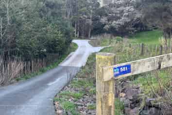 581 Valley Road, Kaiwaka