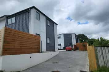 15D East Street, Pukekohe
