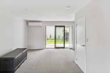 8 Tima Lane, Mangere Bridge