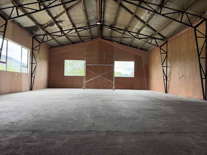 Tidy warehouse available now for Lease in Atiamuri