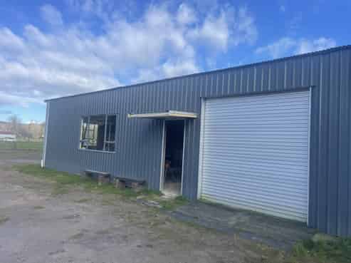 Tidy warehouse available now for Lease in Atiamuri