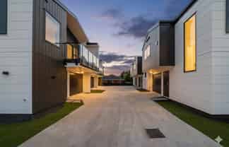 2E Spooner Lane, Mount Wellington