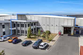 Modern, high profile facility in the heart of IZONE