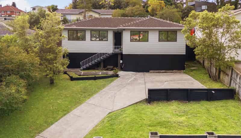 24 Leo Street, Glen Eden