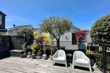 2/88 Coates Avenue, Orakei