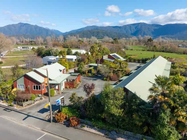 Freehold going concern in Golden Bay