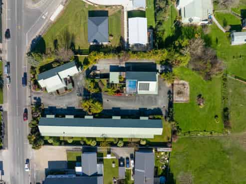 Freehold going concern in Golden Bay