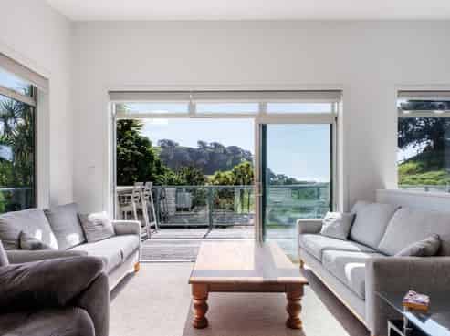 8 Pohutukawa Drive, Waiotahi