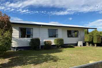 16 Pryde Place, Feilding