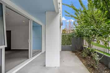 1/193E Riccarton Road, Riccarton