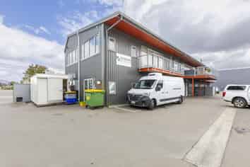 Split income investment modern - freehold asset
