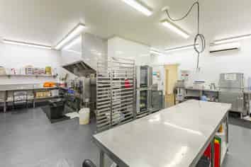 Split income investment modern - freehold asset