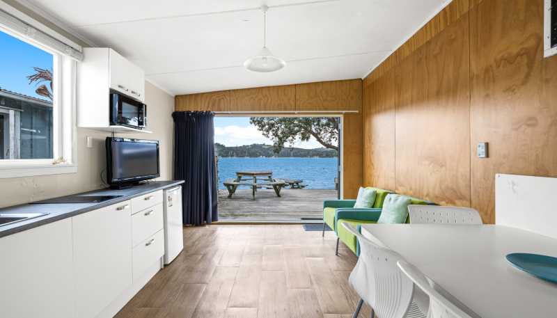 1334 Sandspit Road, Sandspit