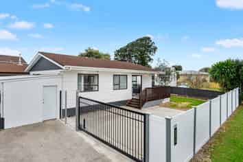 1/397 Roscommon Road, Clendon Park