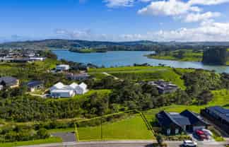 13 Ruruhi Street, Raglan