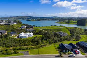 13 Ruruhi Street, Raglan