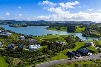 13 Ruruhi Street, Raglan