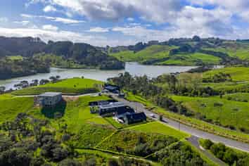 13 Ruruhi Street, Raglan