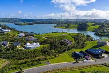 13 Ruruhi Street, Raglan