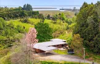 1538 State Highway 2, Whakamarama
