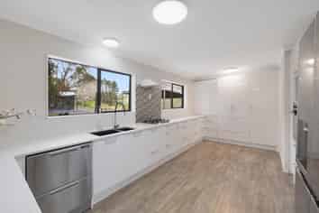 1538 State Highway 2, Whakamarama