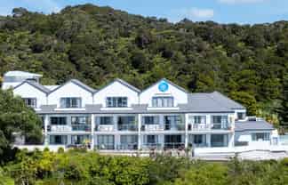 Bay of Islands best view? Blue Pacific Apartments