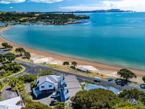 Bay of Islands best view? Blue Pacific Apartments