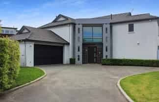 50 Chateau Drive, Burnside