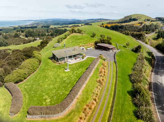 351 Saddle Hill Road, Scroggs Hill