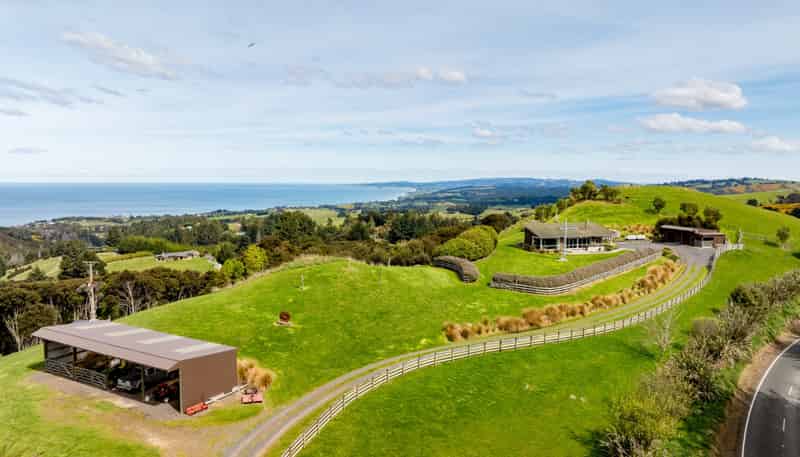 351 Saddle Hill Road, Scroggs Hill