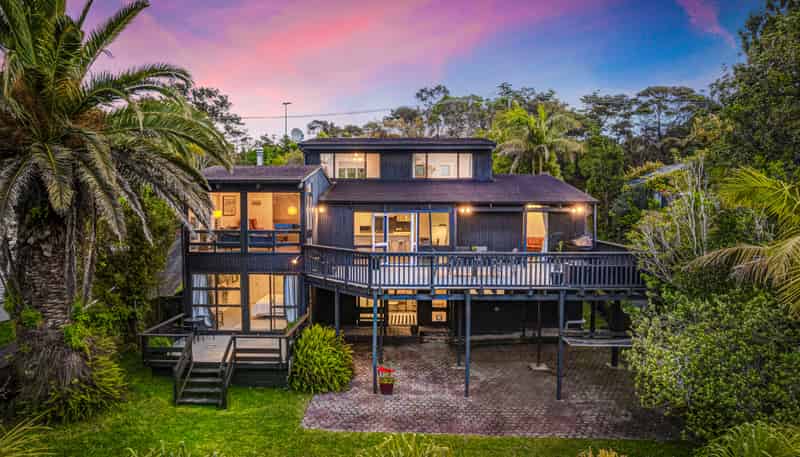 257 Golf Road, Titirangi