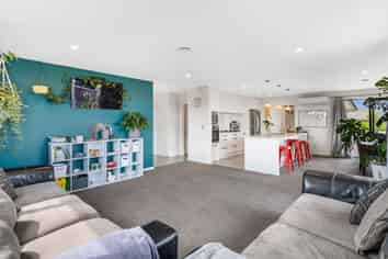 4 Shillingford Boulevard, Rolleston