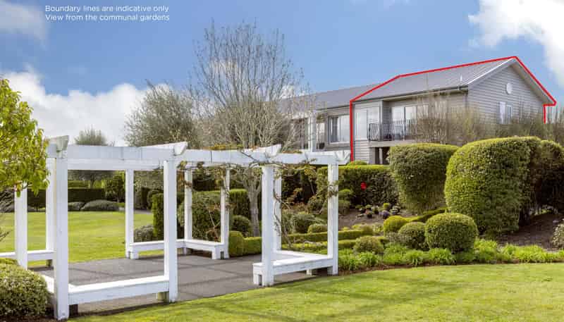 49 Chateau Crescent, Rangatira Park