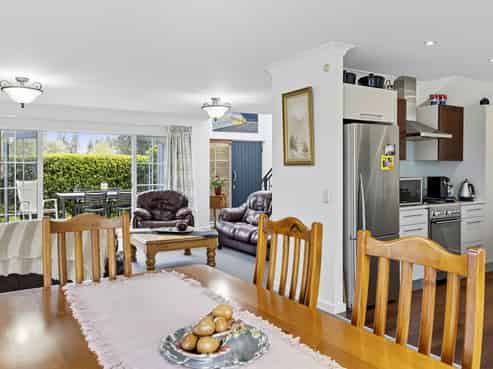 49 Chateau Crescent, Rangatira Park