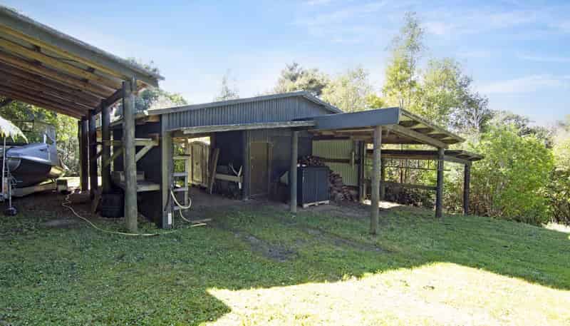 1863 Takaka-Collingwood Highway, Collingwood