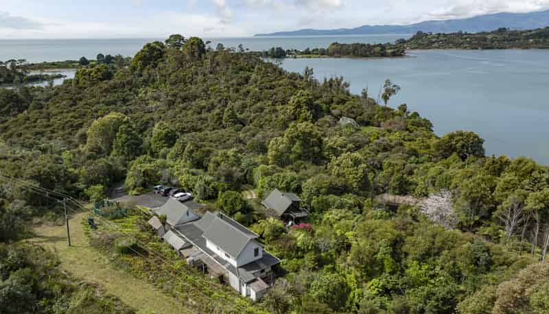 1863 Takaka-Collingwood Highway, Collingwood