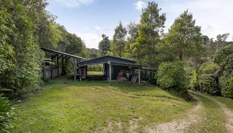 1863 Takaka-Collingwood Highway, Collingwood
