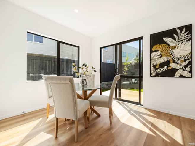 4 Kyeemagh Street, Botany Downs