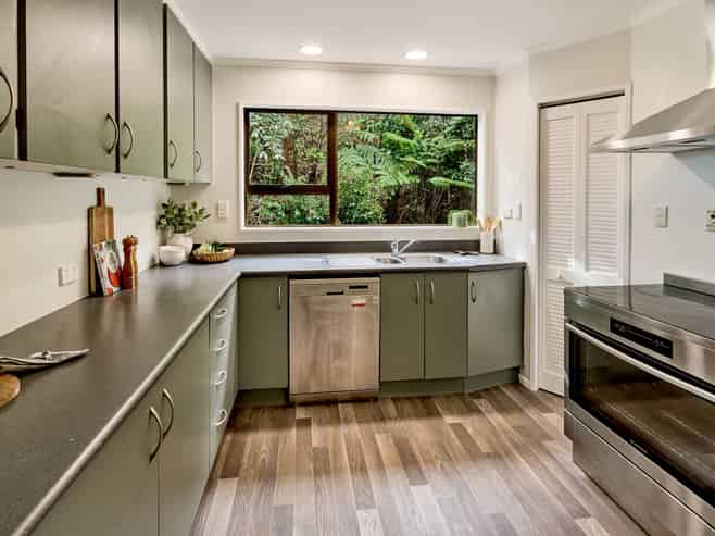 62 Lord Street, STOKES VALLEY