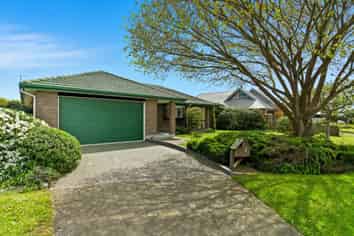 8 Addison Place, Halswell