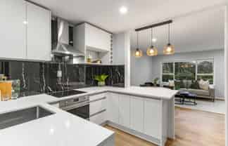 1/17 Emirau Place, Glenfield