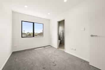 9/46 Dale Crescent, Pakuranga