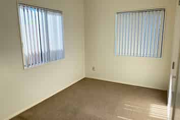 3A Dreifuss Place, Mangere East
