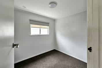 2/15 Queen Mary Avenue, New Lynn