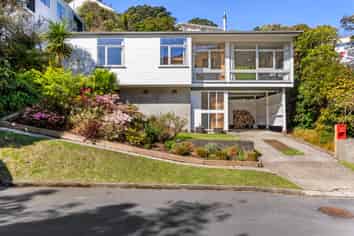 10 Bourbon Terrace, Karori