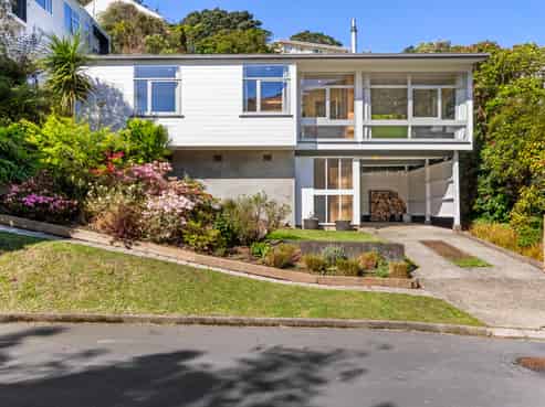 10 Bourbon Terrace, Karori