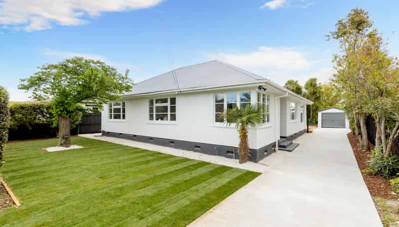 61 Kensington Avenue, Saint Albans