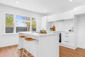 61 Kensington Avenue, Saint Albans