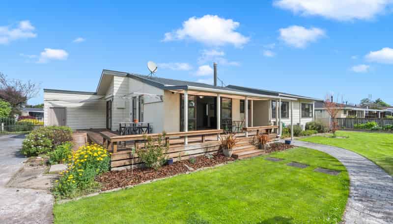 15 Lowes Place, Masterton
