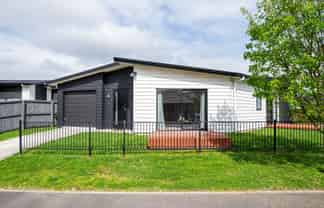 2/31 Maggie Place, Chartwell